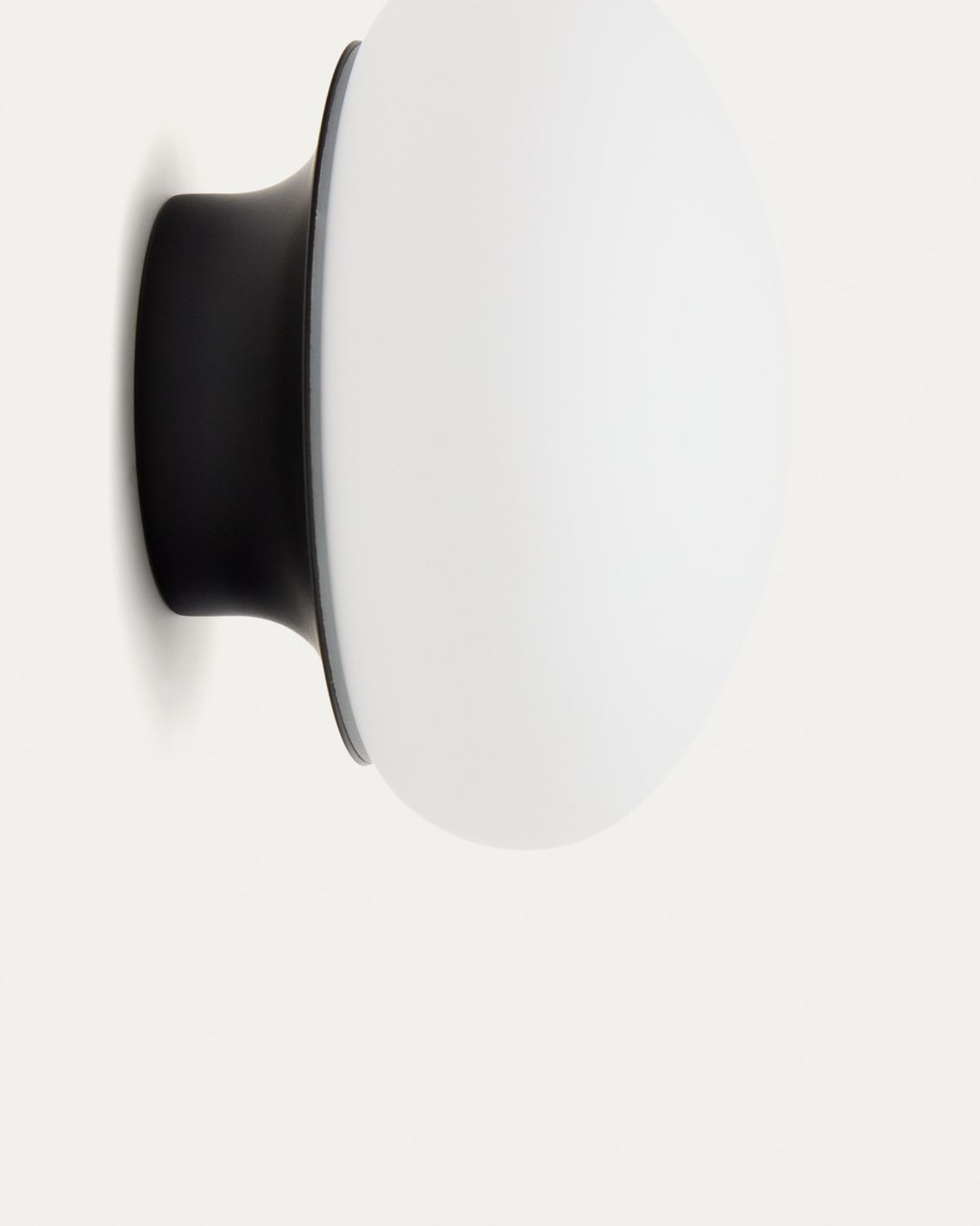 Aplique Bamila de cristal ahumado y metal negro Ø15 cm