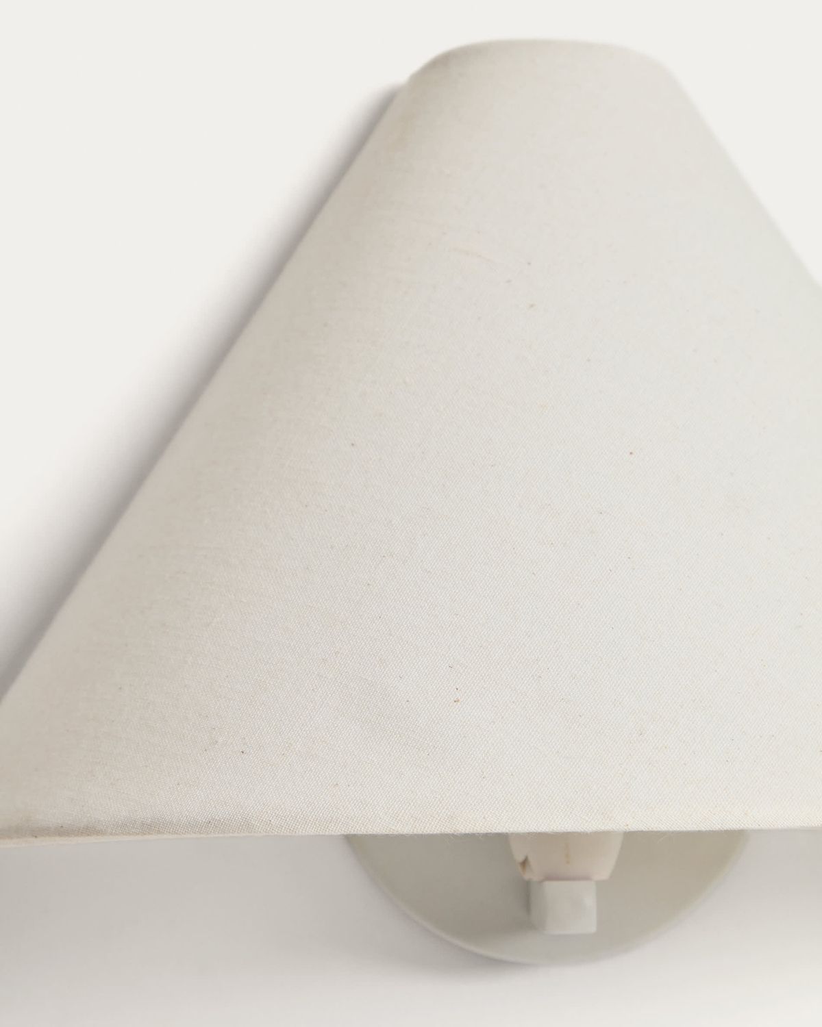 Aplique de pared Lumeni de madera de caucho y lino beige 30 cm