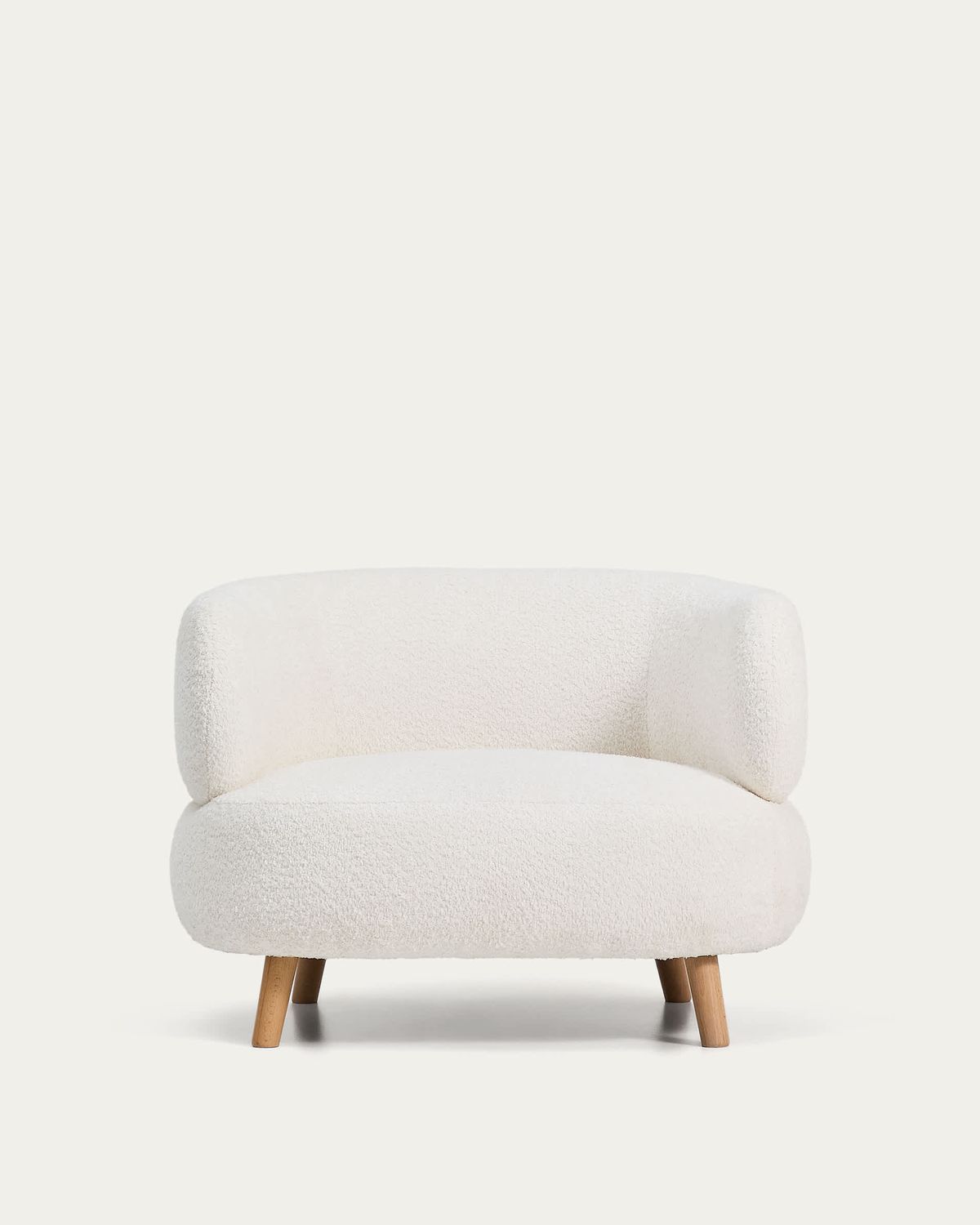 Butaca Luisa retardante de fuego borreguito crudo con patas de madera maciza de haya 90 cm