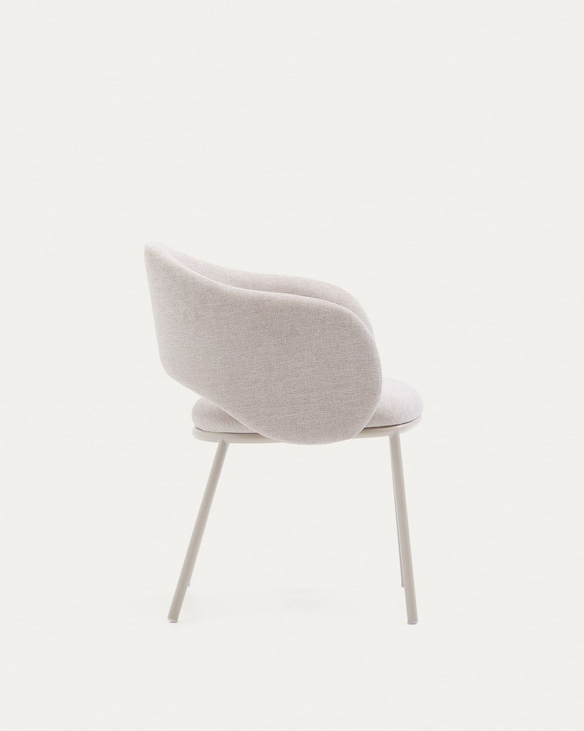 Silla Maina de chenilla beige y patas de acero con acabado beige FSC Mix Credit