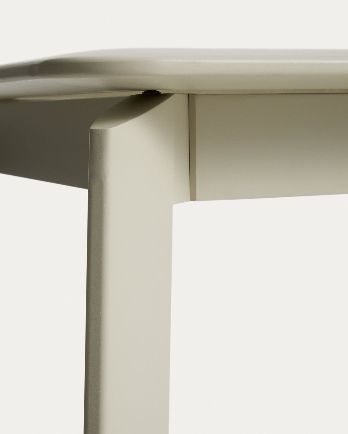 Set de mesa extensible Brela de aluminio y 6 sillas apilables Livadia de aluminio y cuerda sintética crudo 205(287) x 100 cm