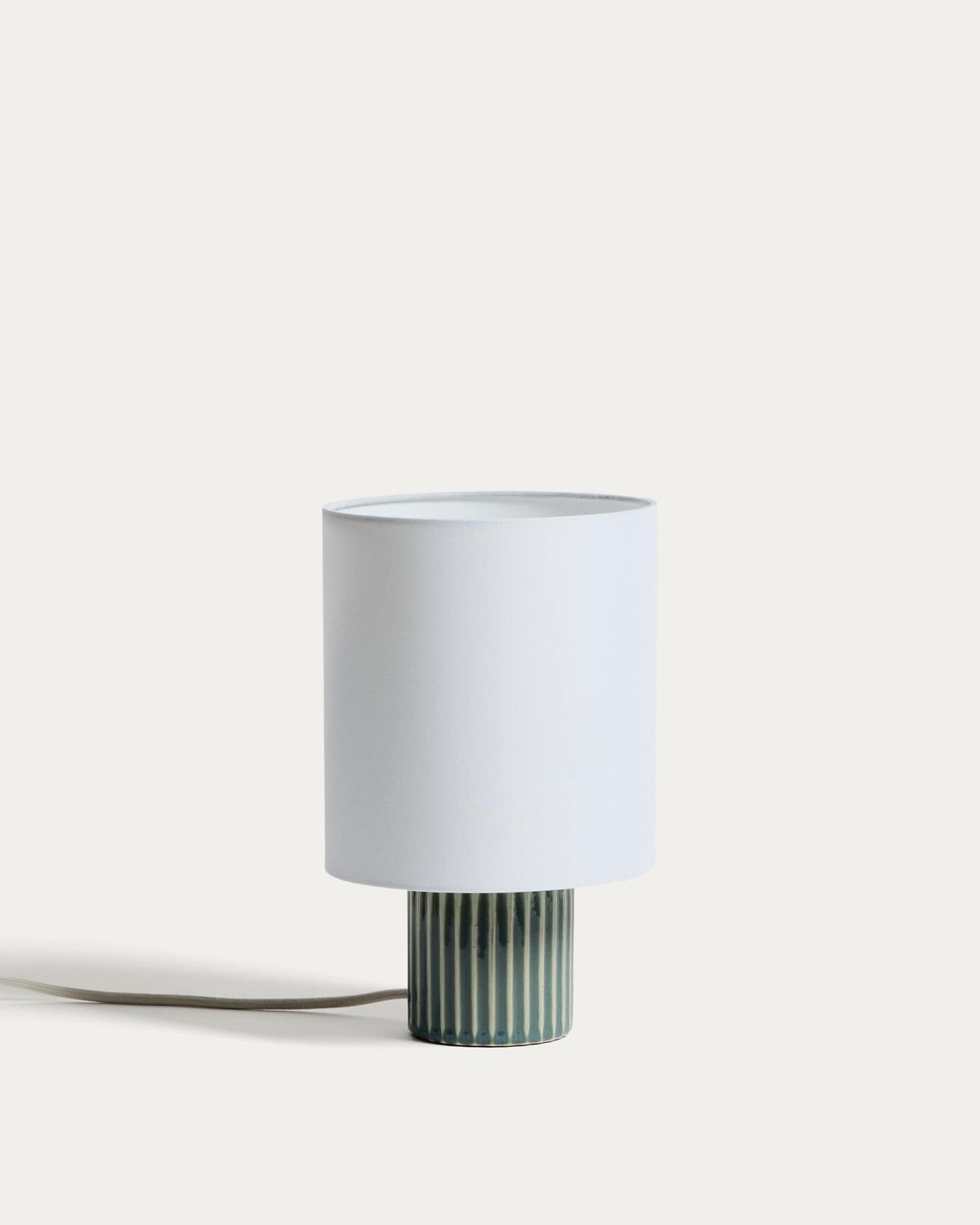 Lámpara de mesa Eshe de cerámica con acabado verde y blanco