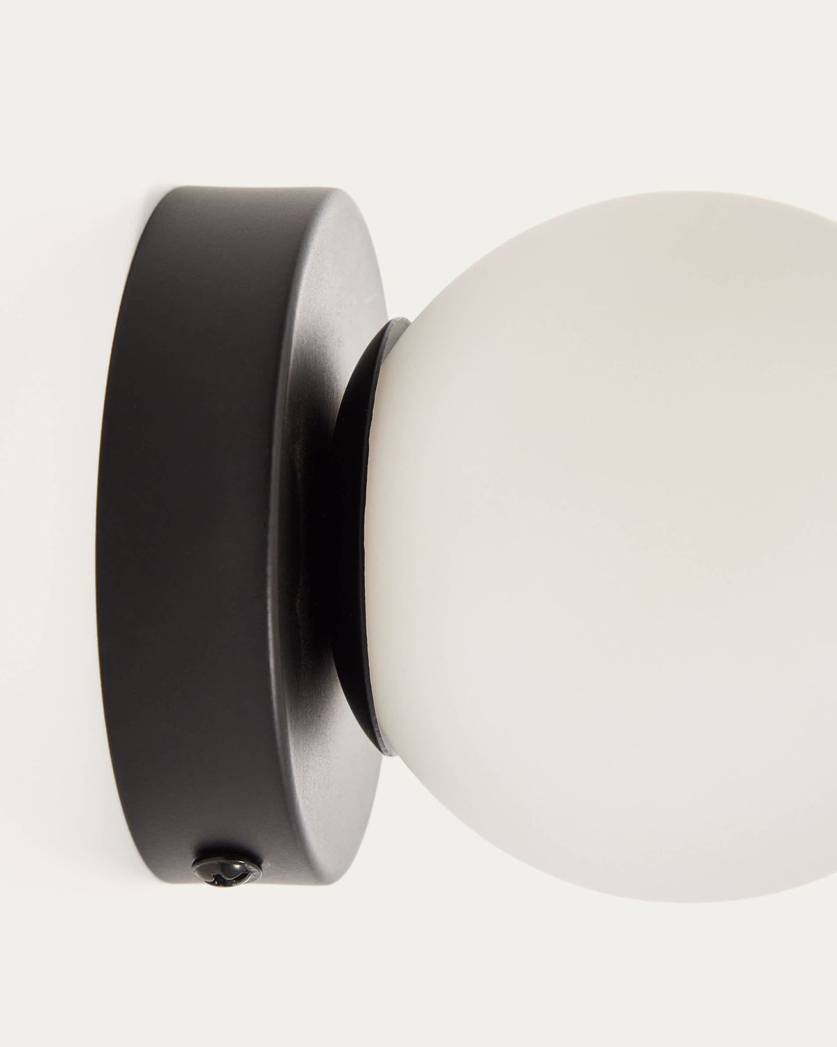 Aplique de pared Brisia de metal con acabado negro y 1 bola de cristal glaseado Ø8 cm
