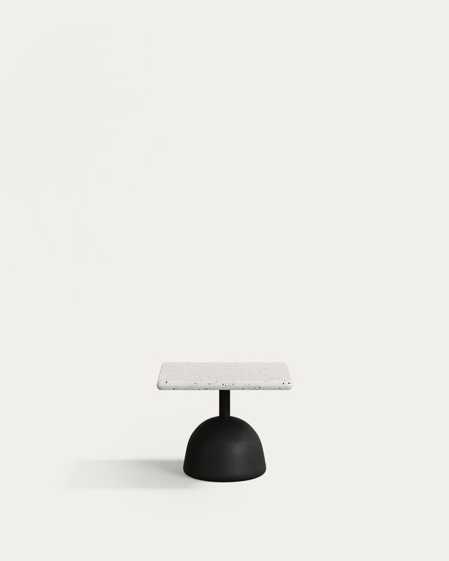 Mesa de centro Saura con sobre de terrazo blanco y pie de cemento negro 44x44x35cm