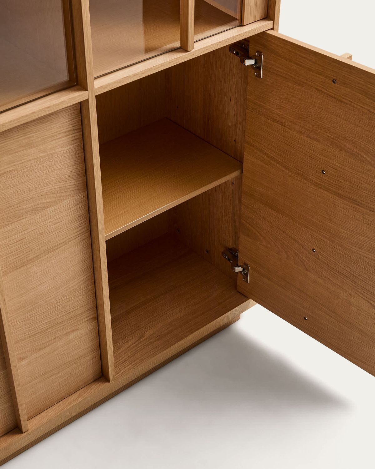 Vitrina Onix madera maciza de roble y chapa de roble acabado tono natural 100 x 170 cm FSC Mix Credit