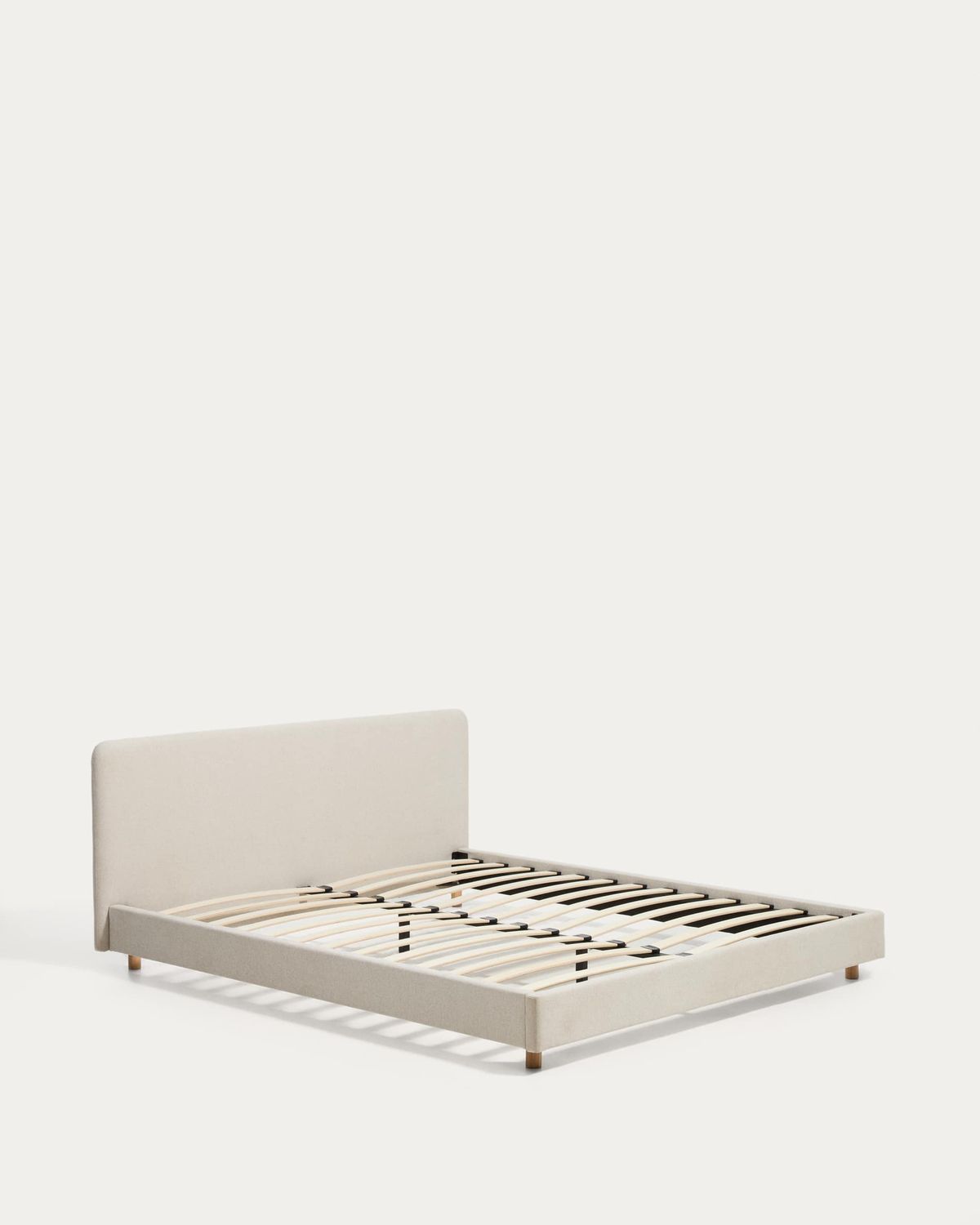 Cama Selven en chenilla beige para colchón de 180 x 200 cm FSC 100%