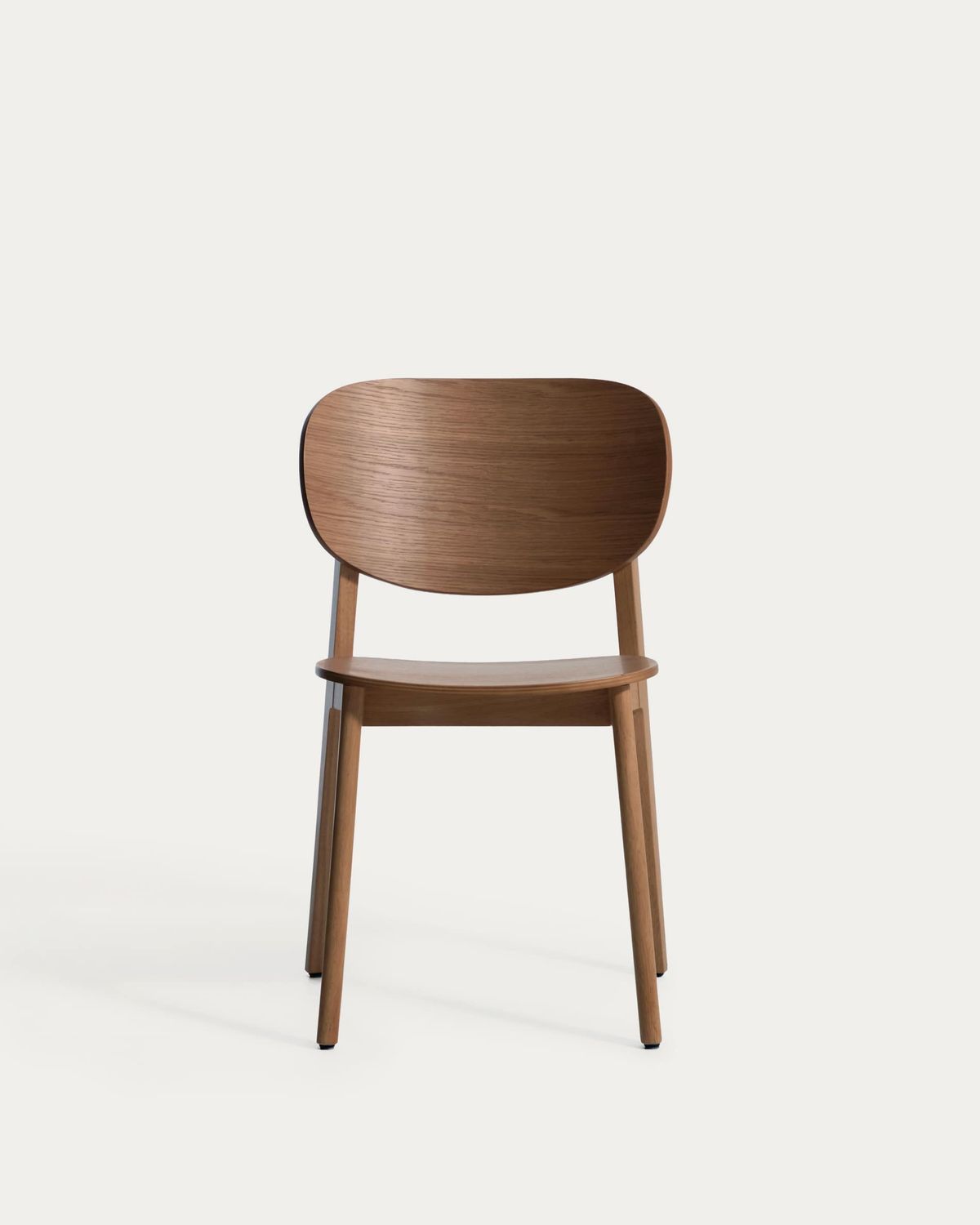 Silla Ludara de chapa de roble acabado nogal
