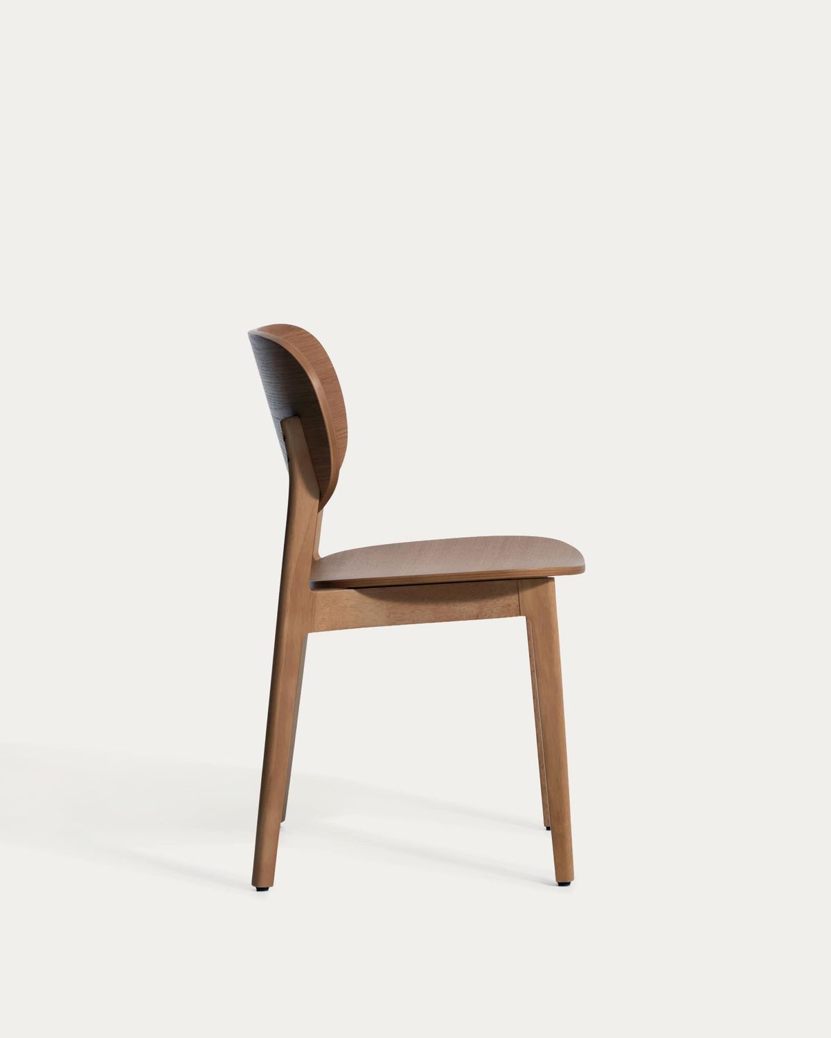 Silla Ludara de chapa de roble acabado nogal