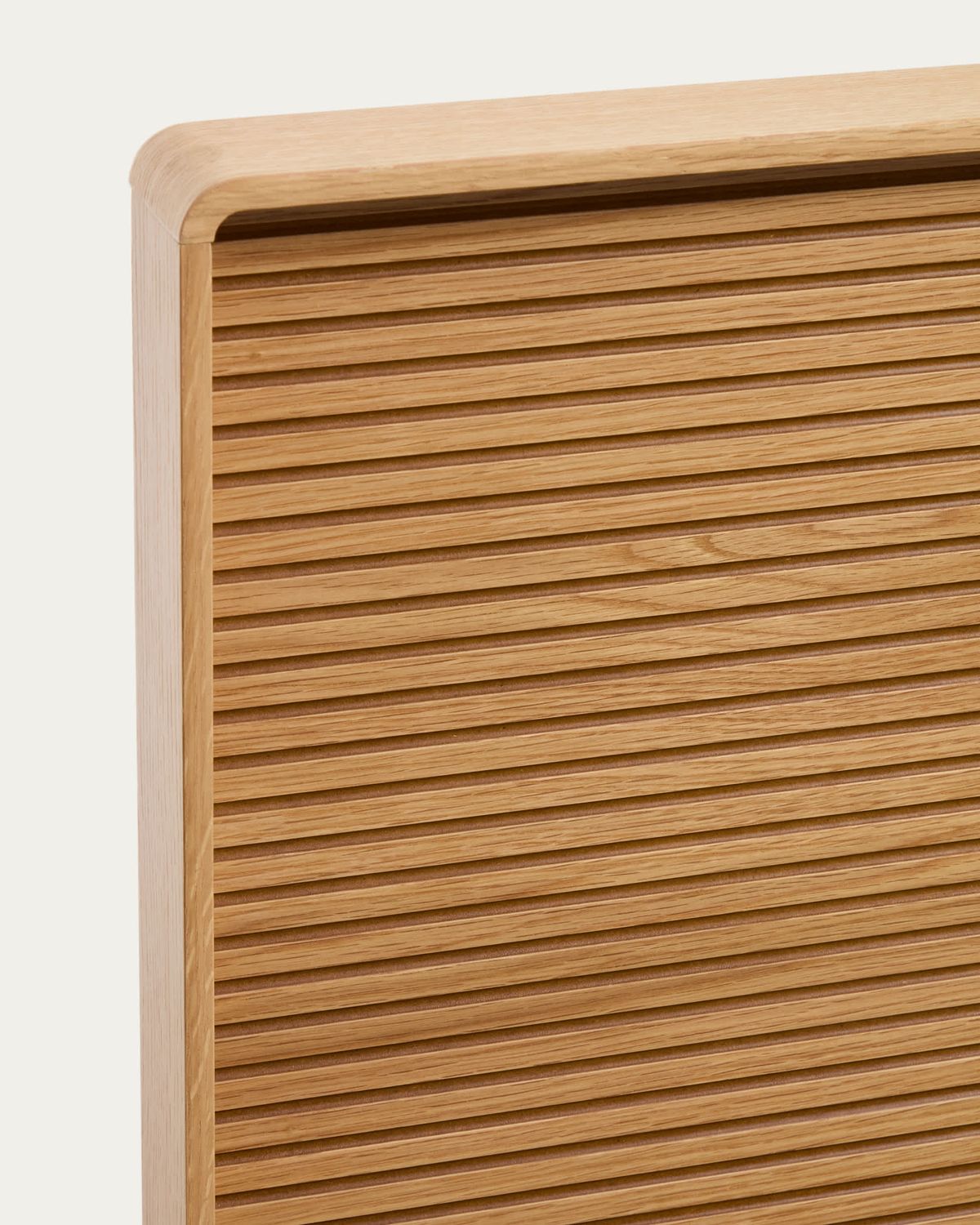 Cama Norlen de chapa de roble con acabado en tono natural y luz LED para colchón de 180 x 200 cm FSC Mix Credit