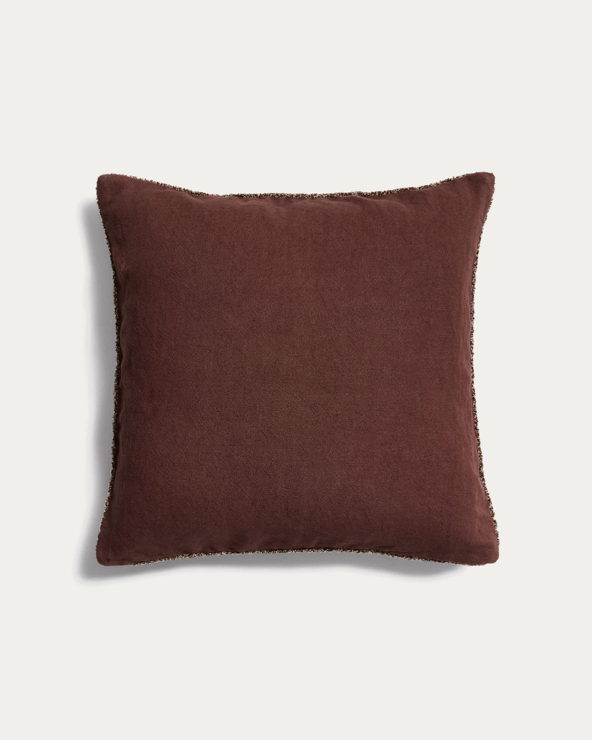 Funda de cojín Olinan de bouclé melange marrón 50 x 50 cm