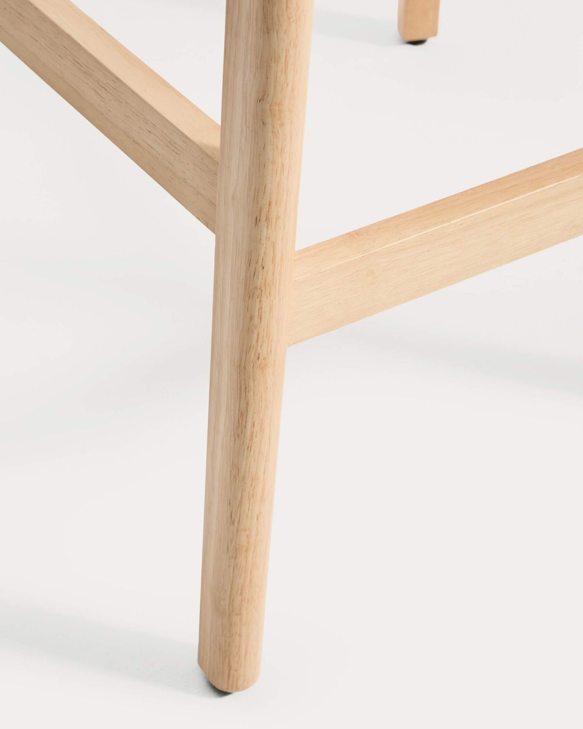 Taburete Ludara de chapa de roble y chenilla beige 65 cm