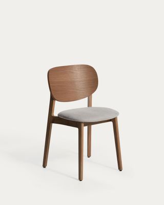 Silla Ludara de chapa de roble acabado nogal y chenilla marrón Silla Ludara de chapa de roble acabado nogal y chenilla marrón