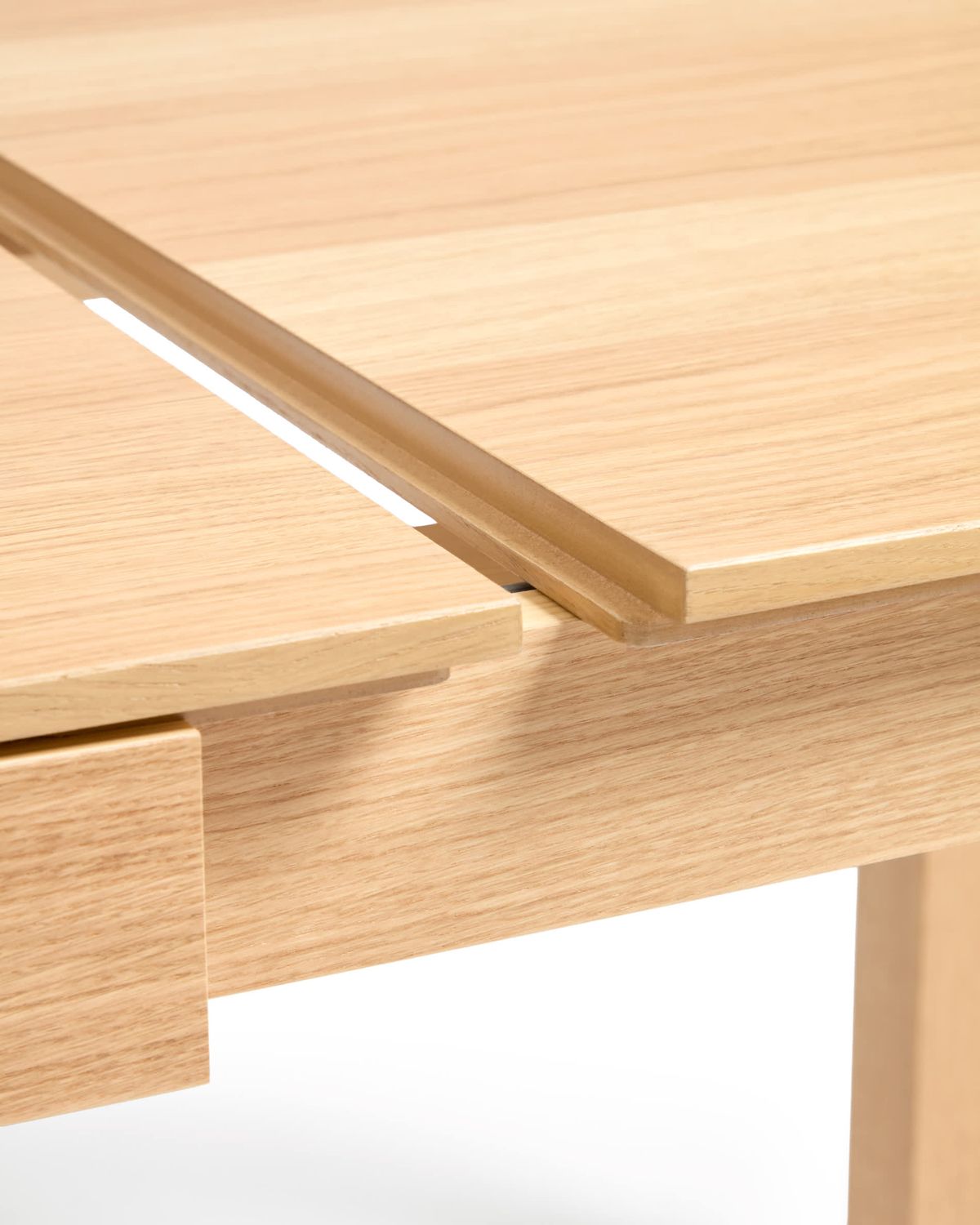 Mesa extensible Narevi en chapa de roble con acabado natural 170 (230) x 80 cm