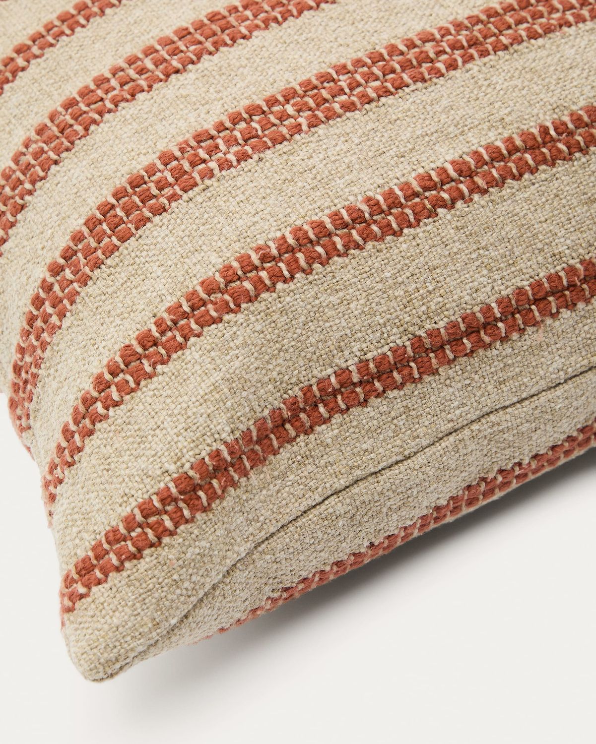 Funda de cojín Naila de fibras acrílicas rayas a contraste terracota 50 x 50 cm