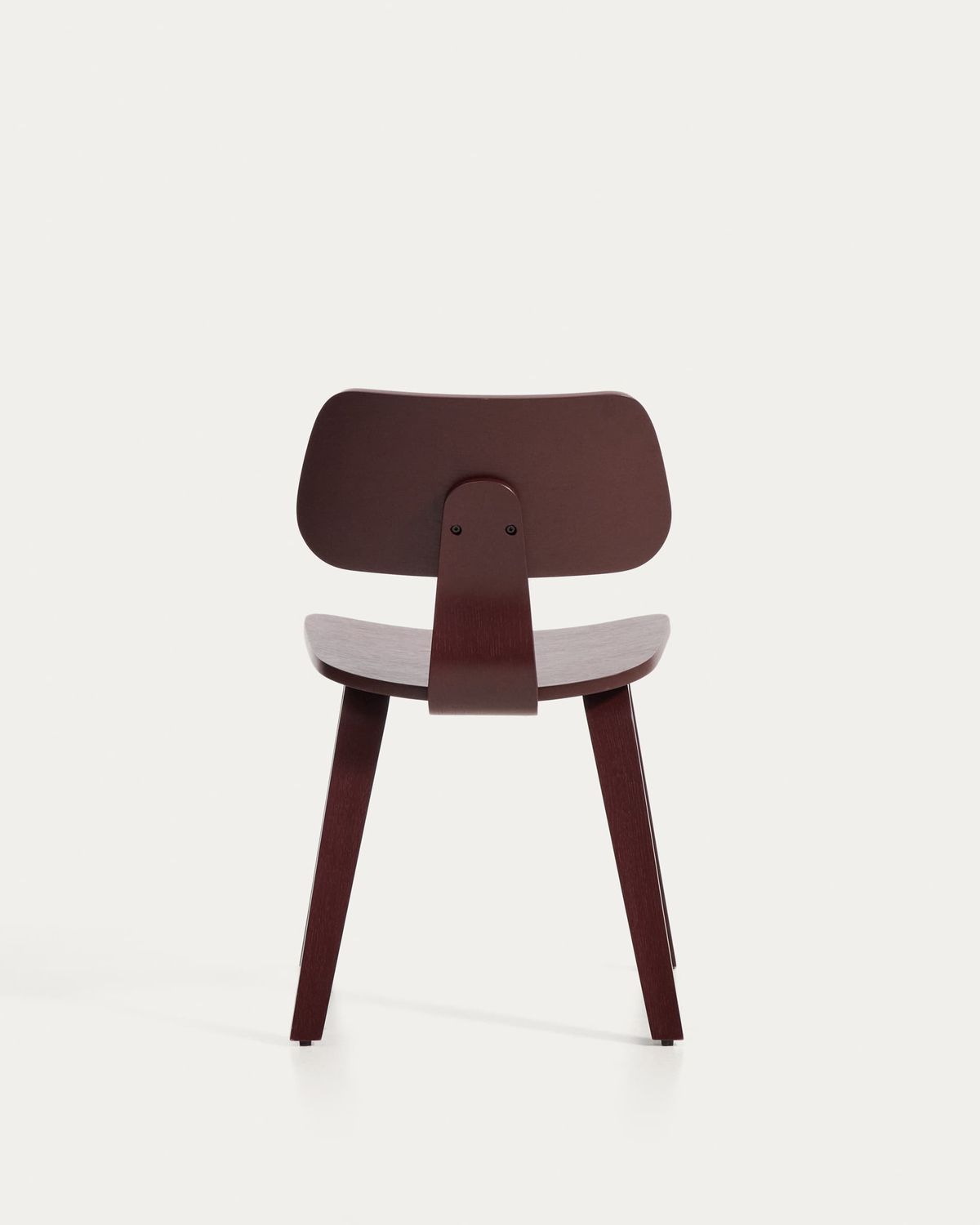 Silla Gena de chapa de roble con acabado granate