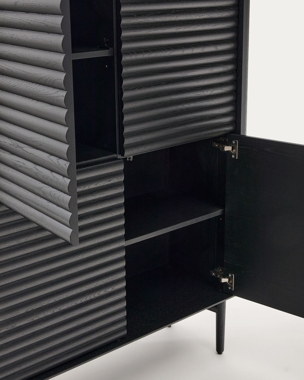 Aparador alto Lenon 4 puertas madera maciza y chapa roble negro 104,5x144 cm FSC Mix Credi