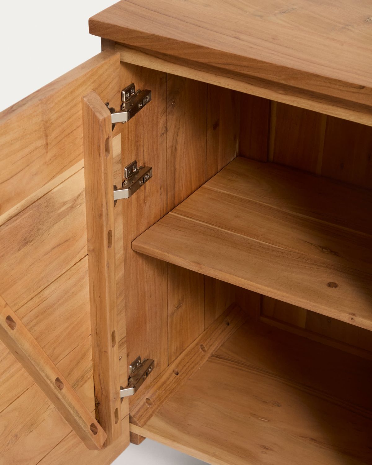 Aparador Uxue 3 puertas de madera maciza de acacia con acabado blanqueado 150 x 88 cm