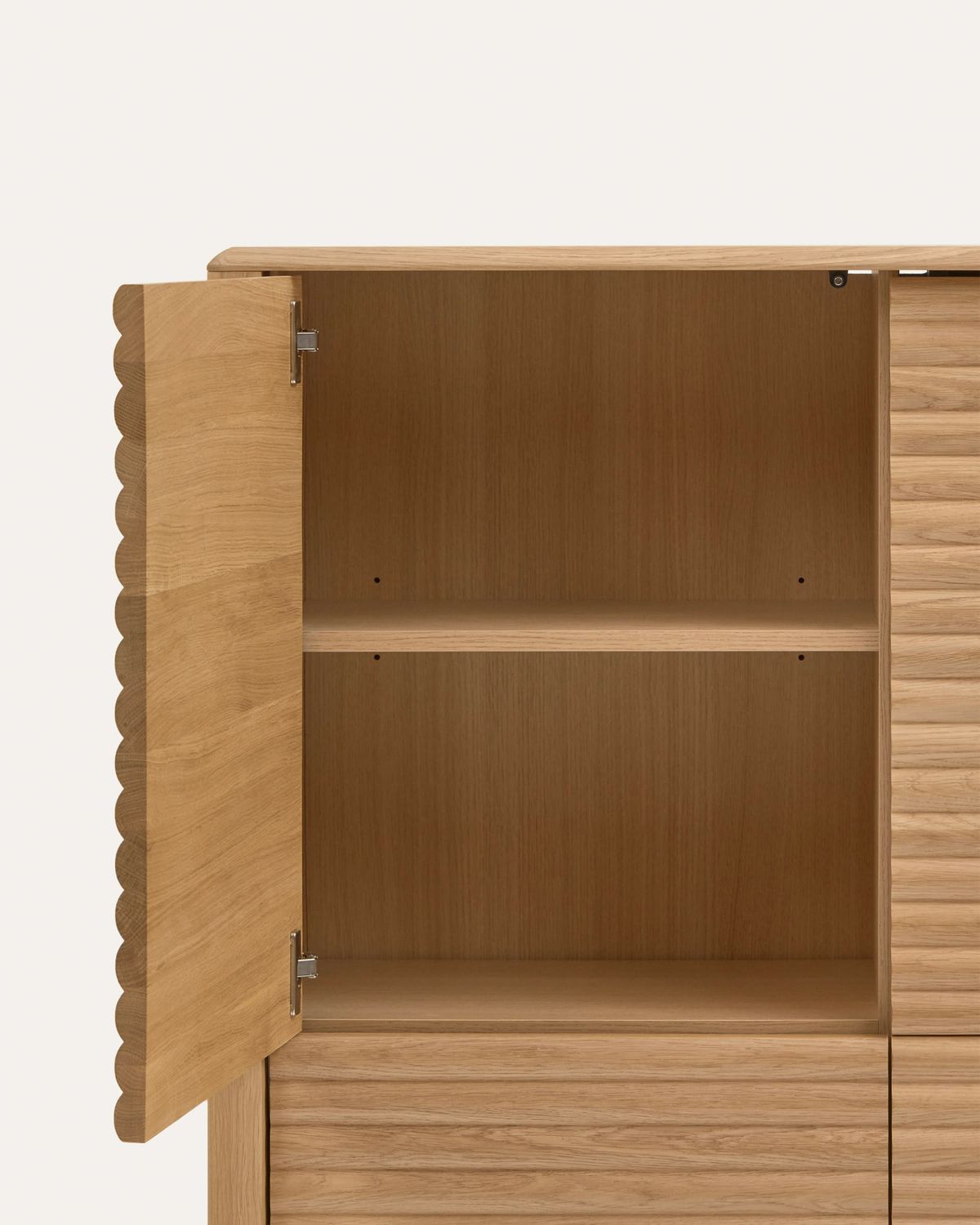 Aparador alto Lenon 4 puertas madera maciza y chapa de roble 104,5 x 144 cm FSC MIX Credit
