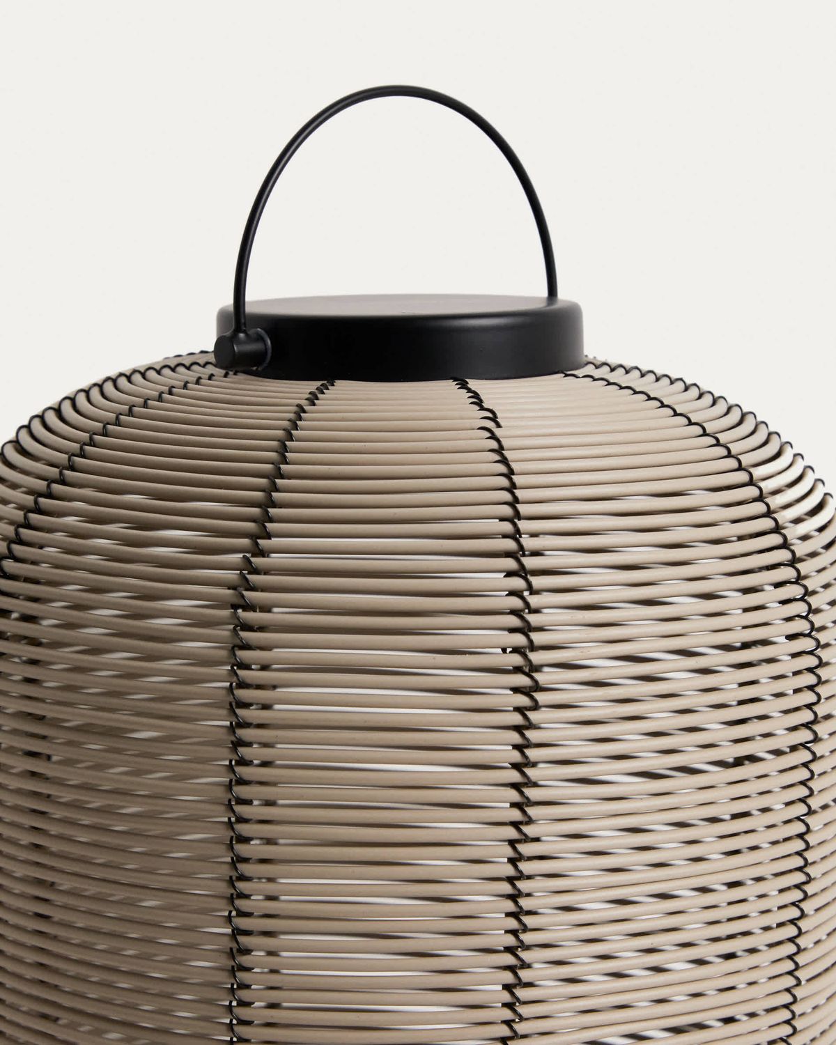 Lámpara de mesa pequeña portátil Saranella LED de ratán sintético gris claro