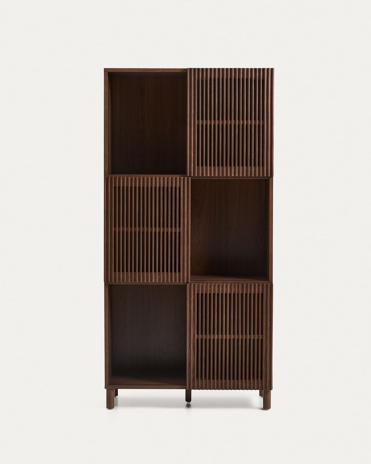 Estantería Beyla de chapa y madera maciza de fresno con acabado tono nogal 84,5 x 170 cm FSC 100%