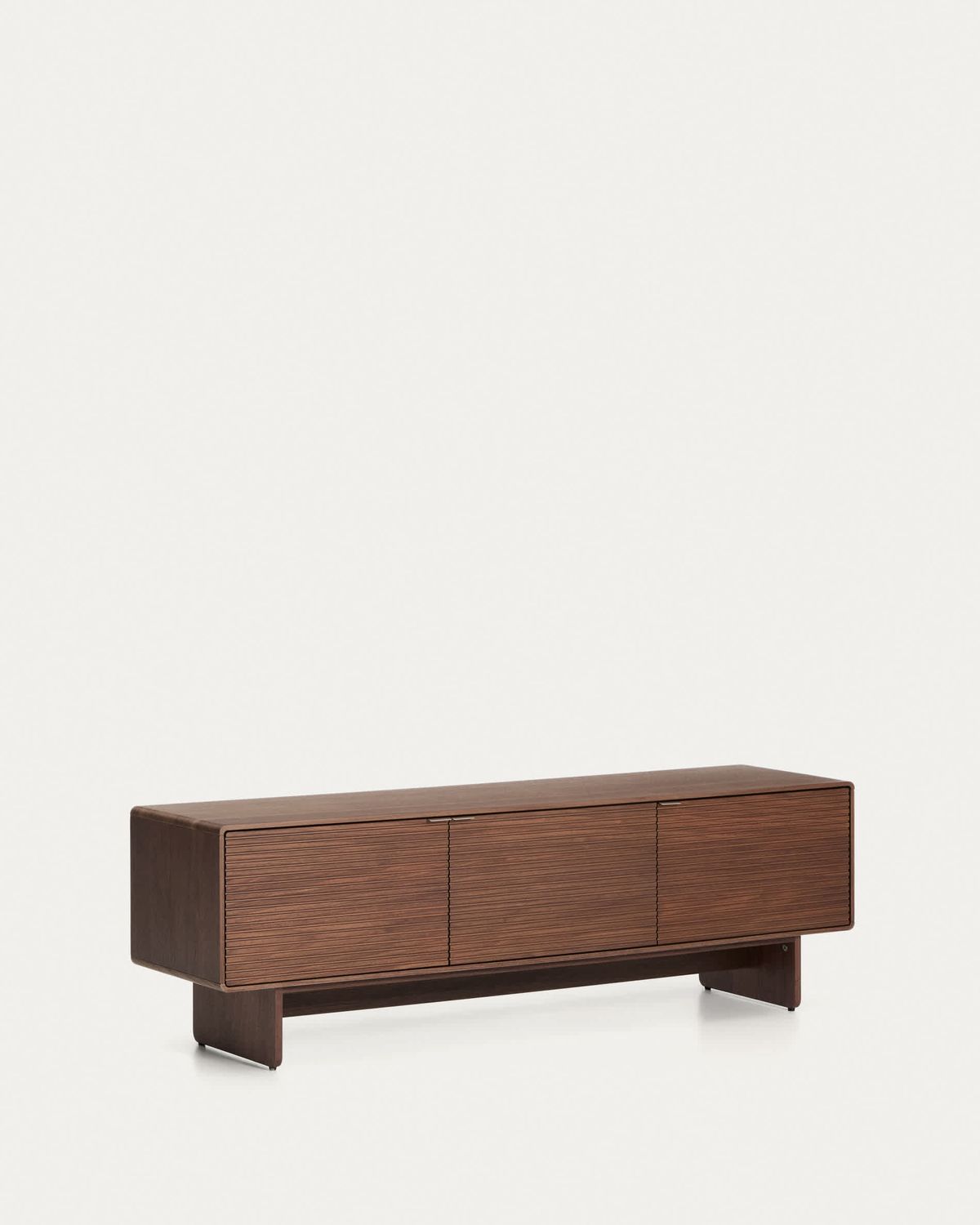Mueble TV Norlen 3 puertas de chapa de nogal FSC Mix Credit 150 x 46 cm
