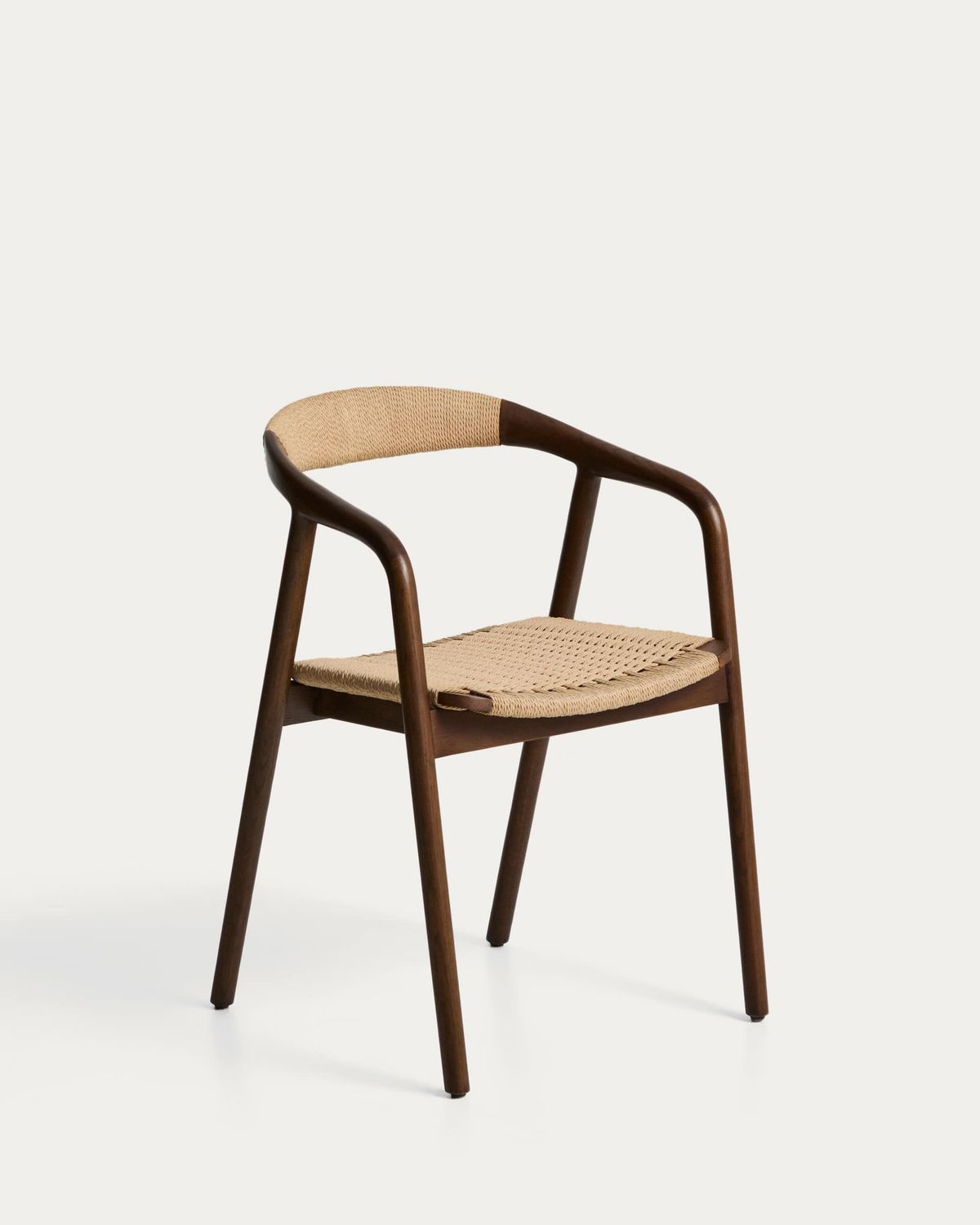 Silla Derile de madera maciza de roble acabado nogal y cuerda de papel beige FSC Mix Credit