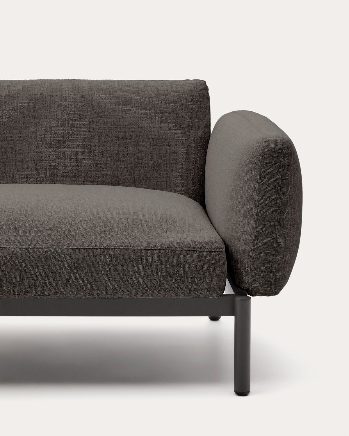 Sofá modular rinconero exterior Sorells 5 plazas tapizado gris y aluminio gris con mesas de teca 277 x 446 cm FSC 100%