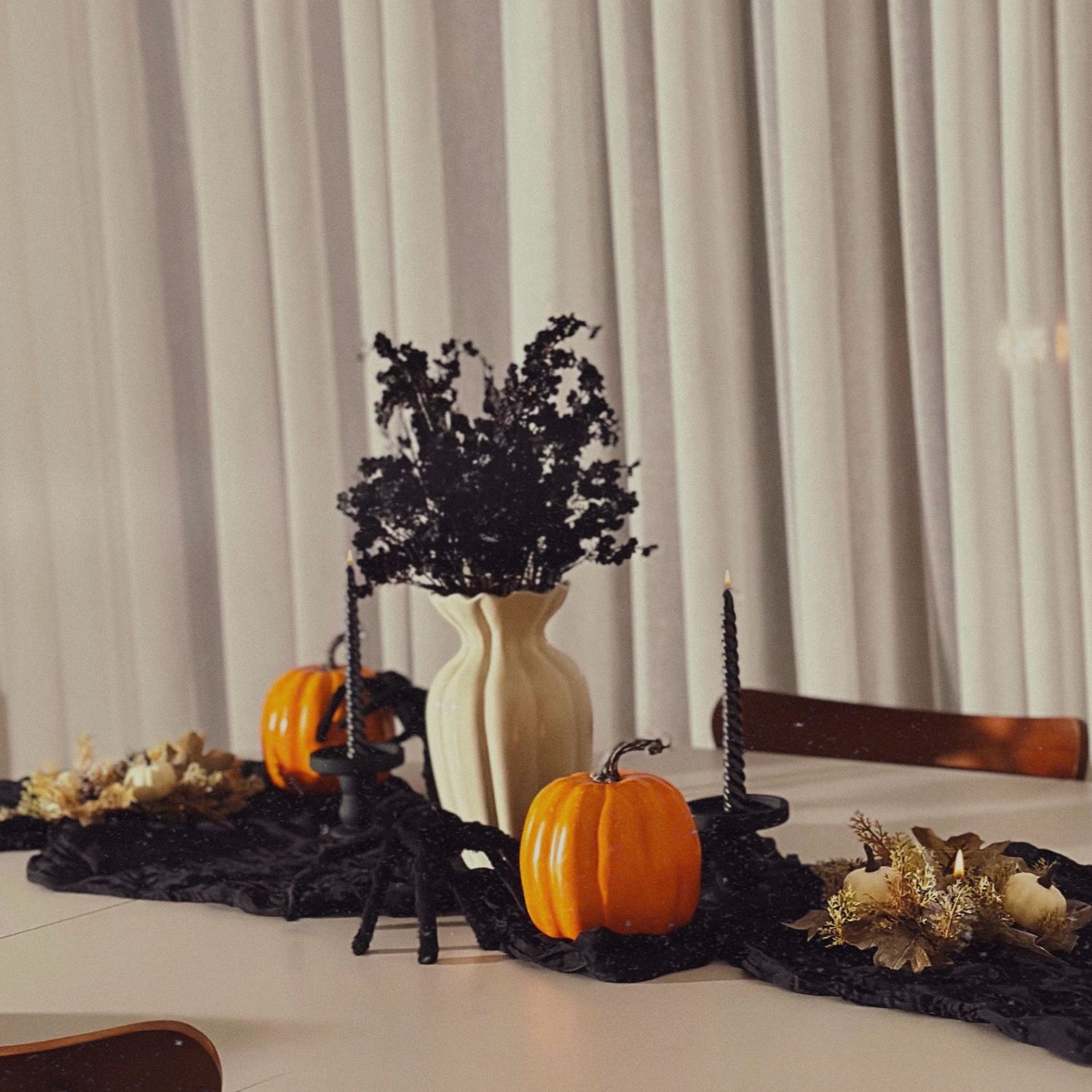 Halloween Setup Black &amp; Beige 