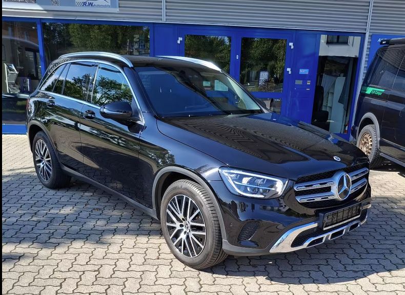 Mercedes-Benz GLC 300 GLC d 4Matic, Ahk,Panoramadach,19"Alu