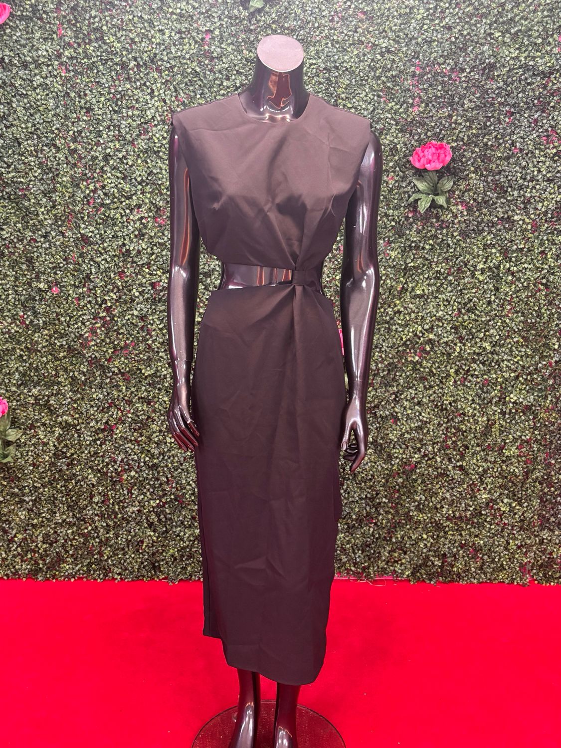 Black Side Cut- Out Maxi
