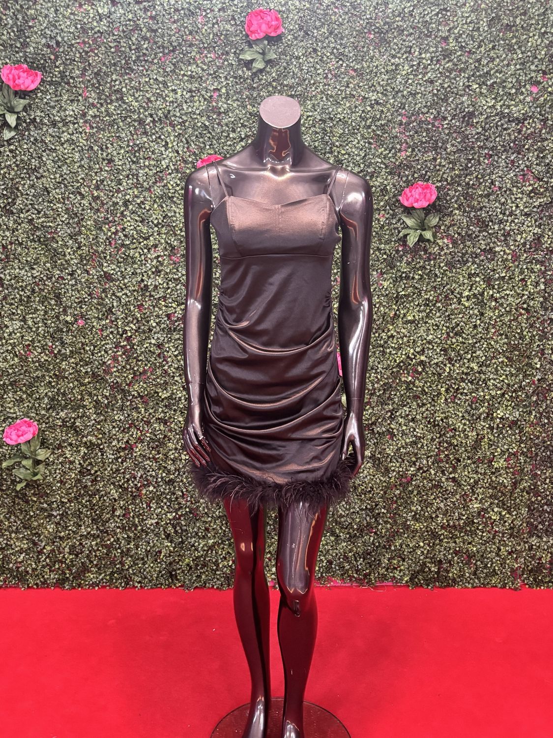 Black Feather Bottom