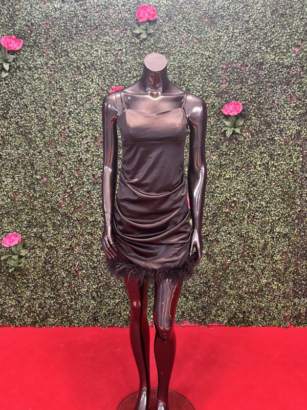 Black Feather Bottom