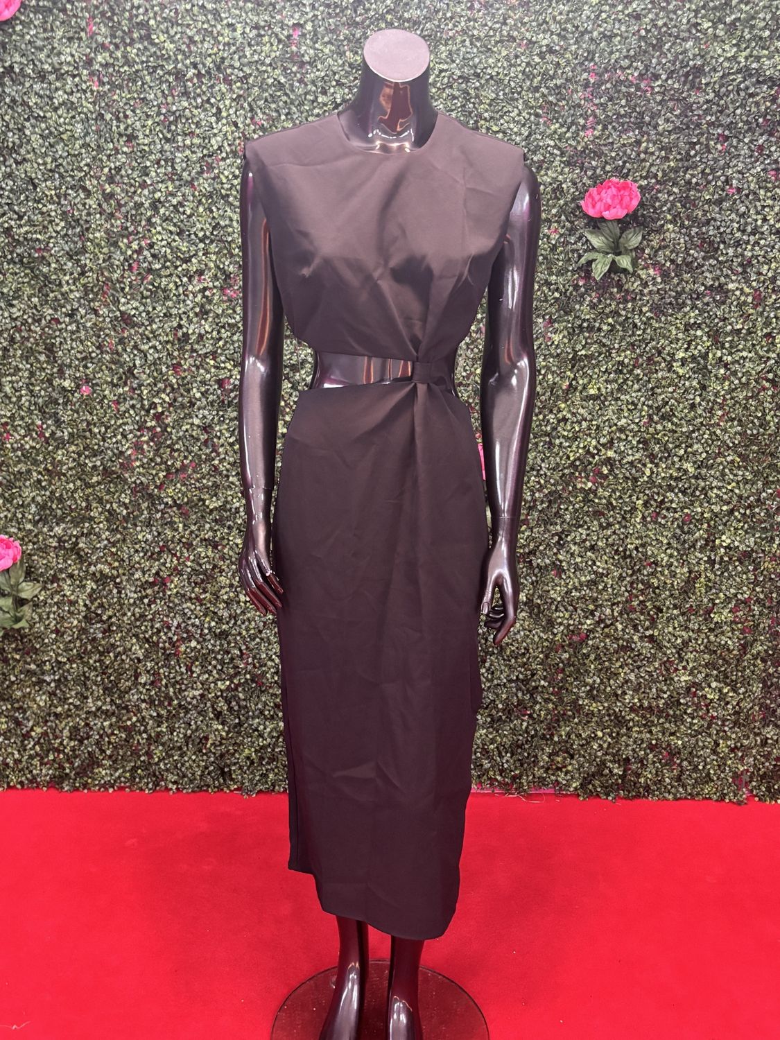 Black Side Cut- Out Maxi