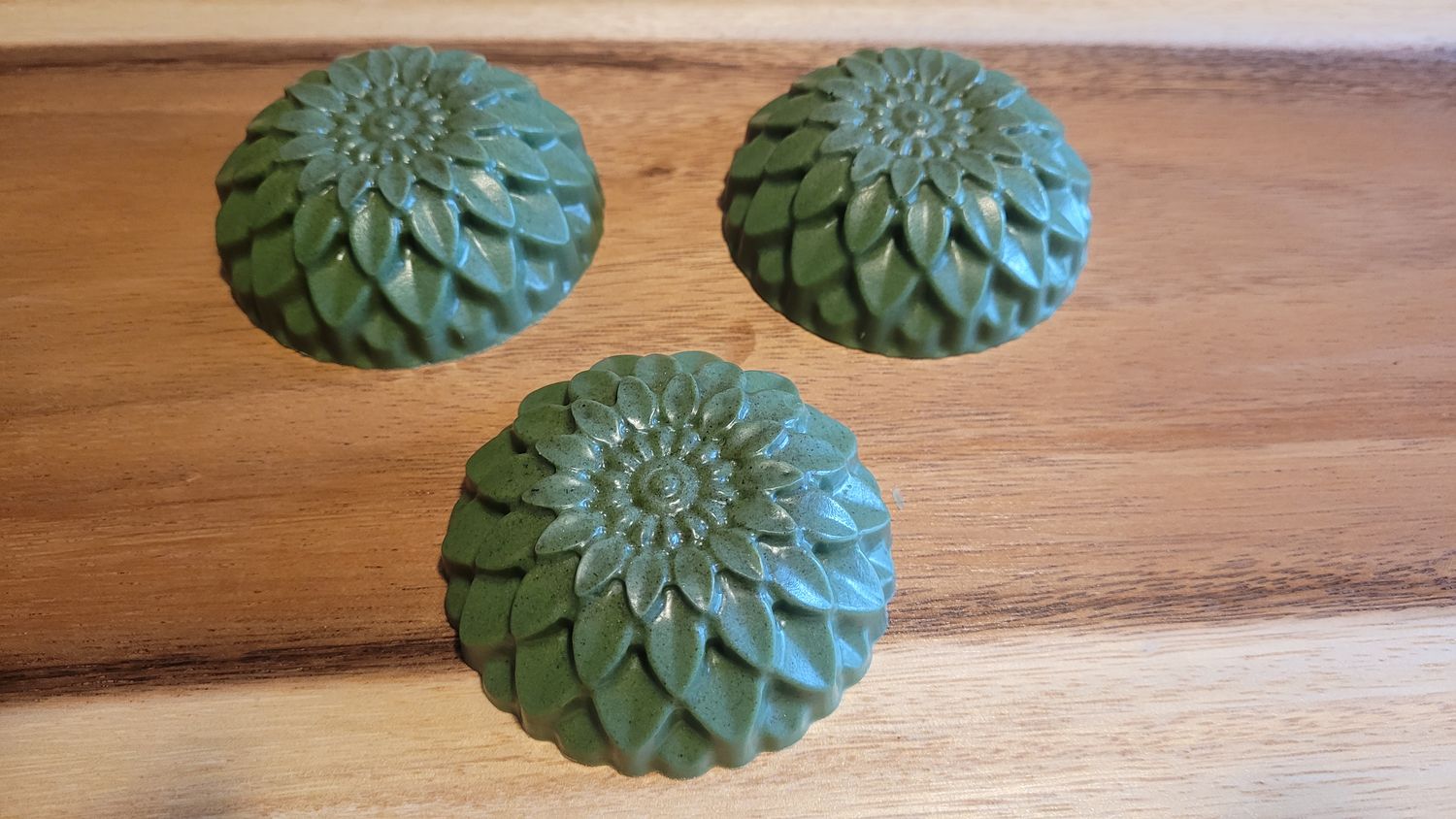 Sacred Blend Cedar &amp; Hibiscus Handmade Soap, Type: Blooms