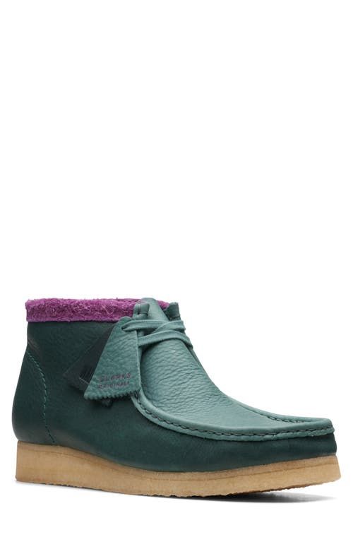 Clarks(r) Wallabee Chukka Boot