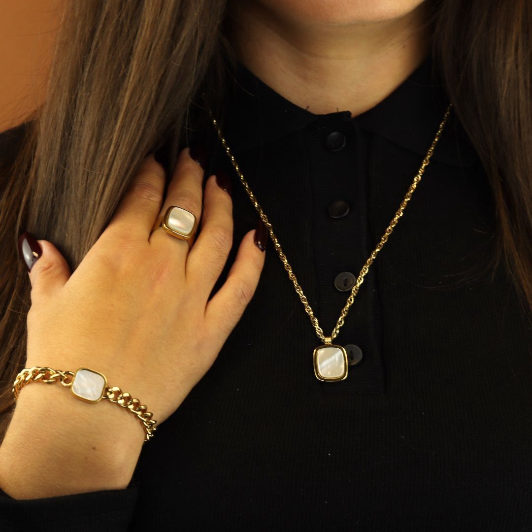 Chain Necklace With Square Stone