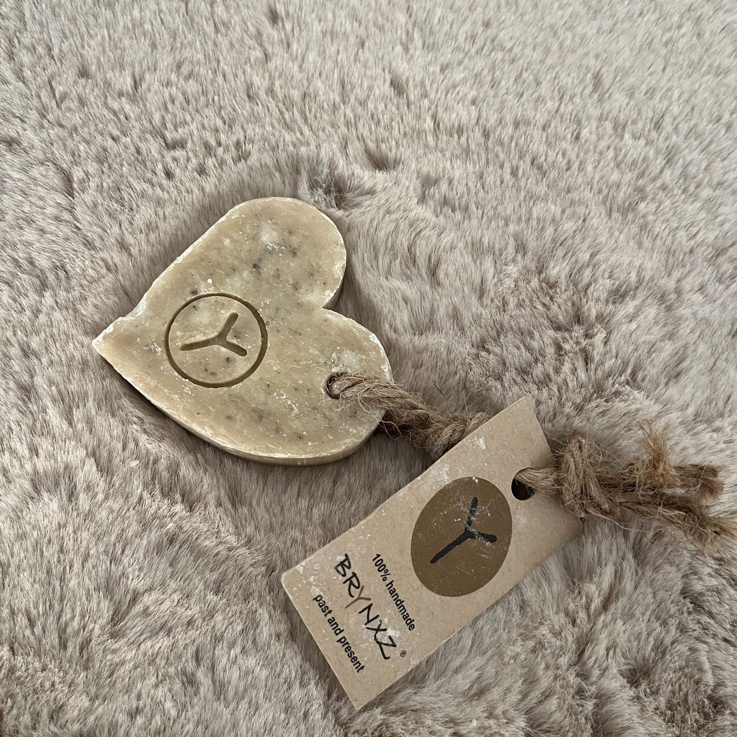 Hart van Zeep met Touw, Colour: Beige