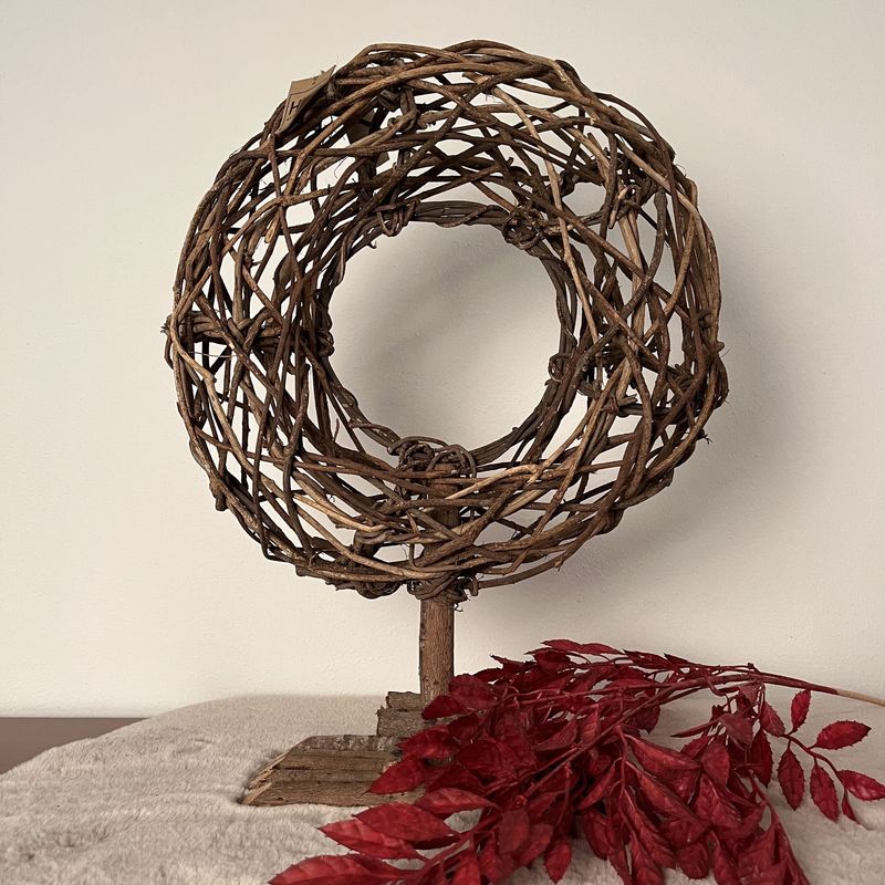 houten krans op voet