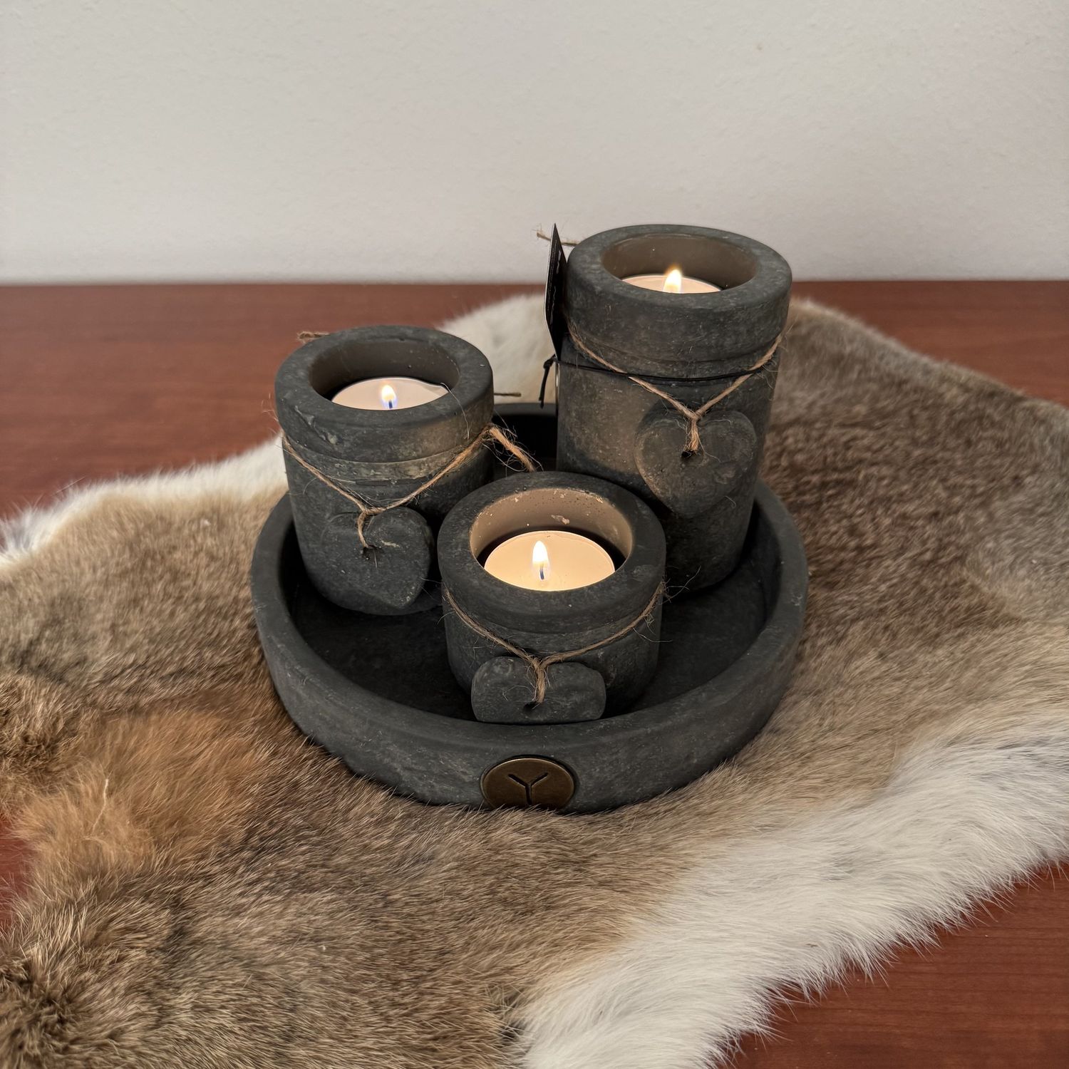 Plate with 3 Tea-lights