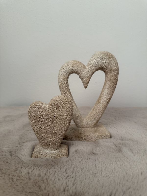 Aardewerk ornament hart beige