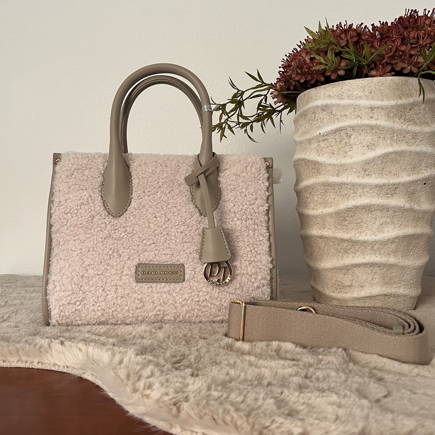 Handtas Teddy Beige.