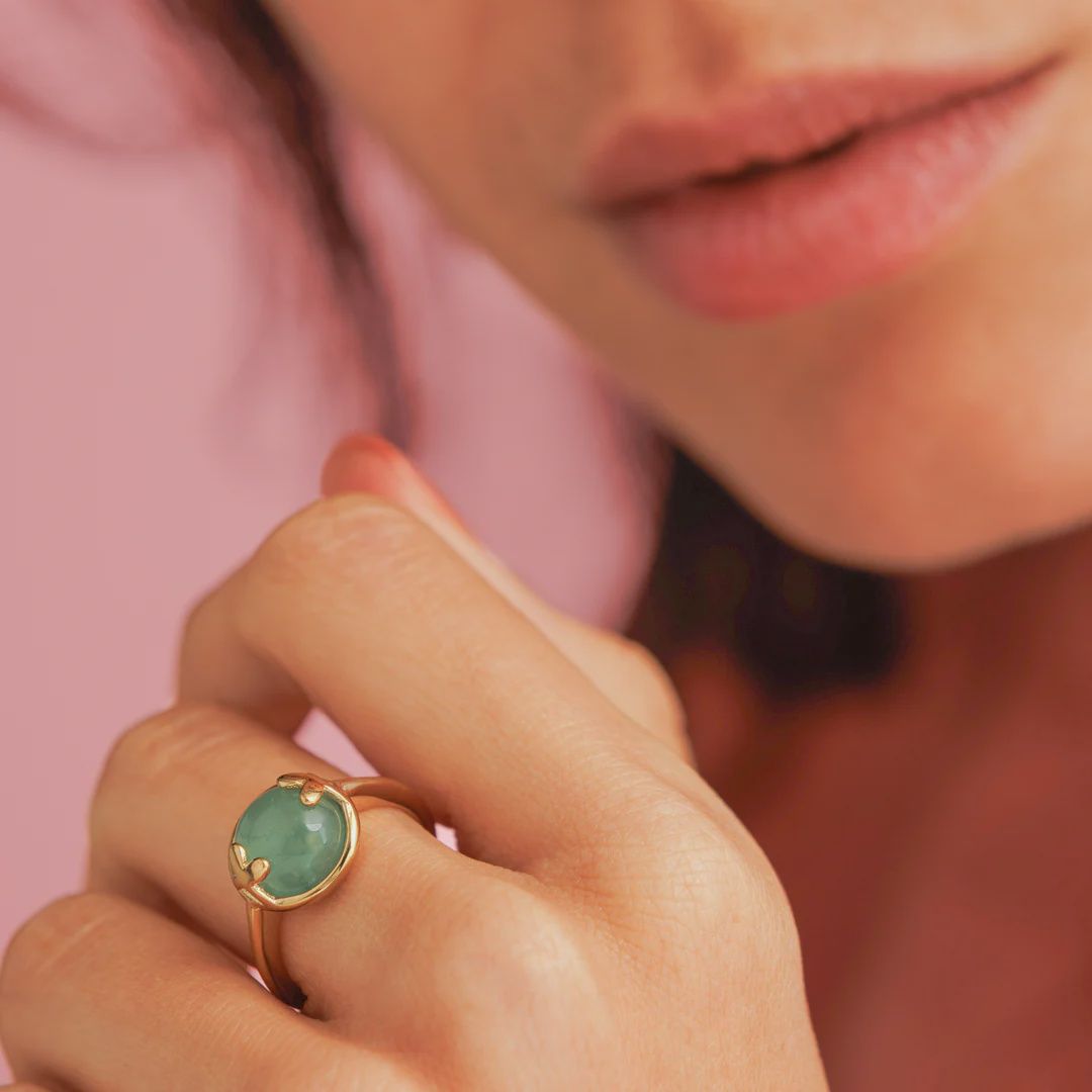 Ronde Ring met Hartjesdetail - Goudkleurig &amp; Green Fluorite