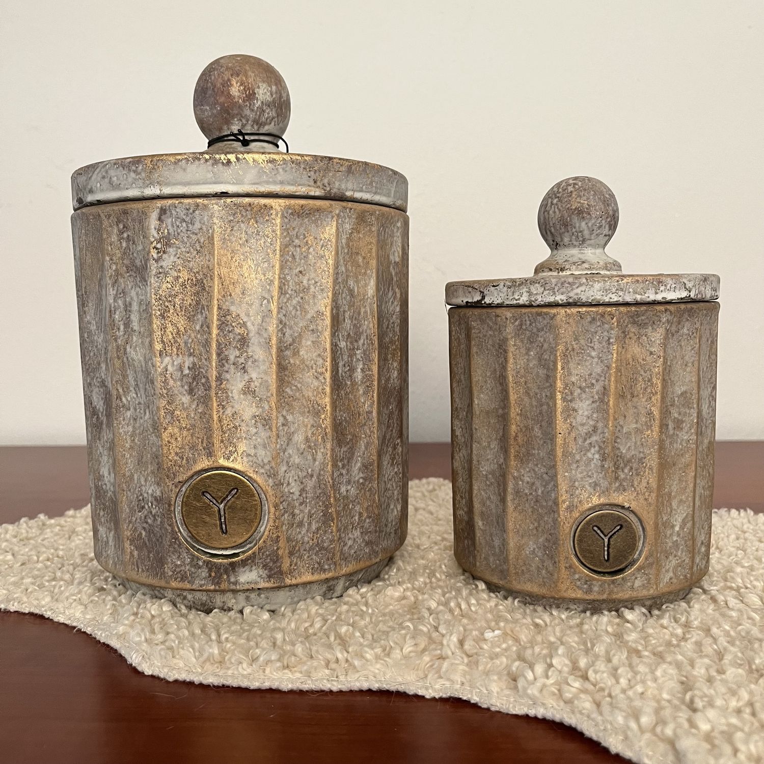 Set of 2 Pot and Top Nostaligic Jewel D.15-12 H.23-12