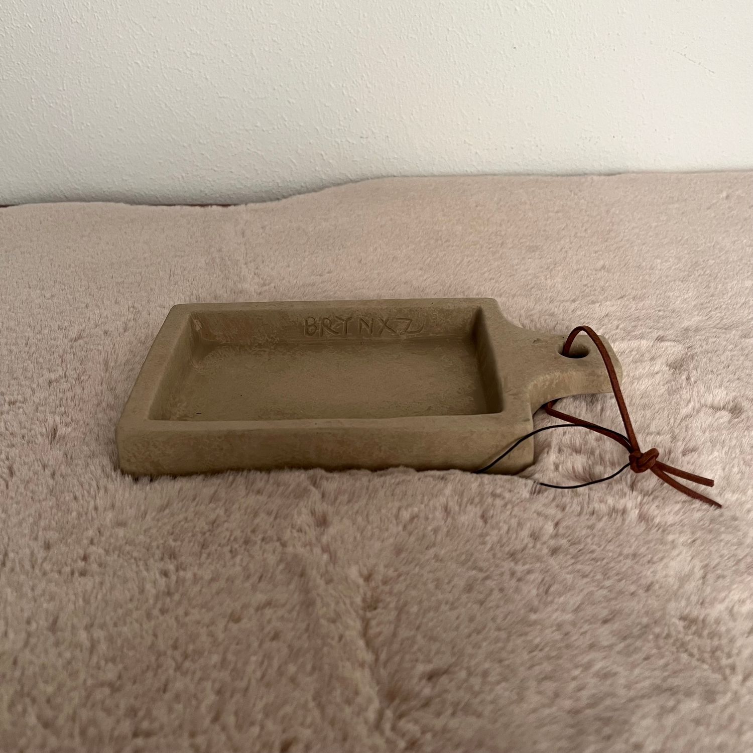 Plate Rectangular with Rope Majestic Taupe