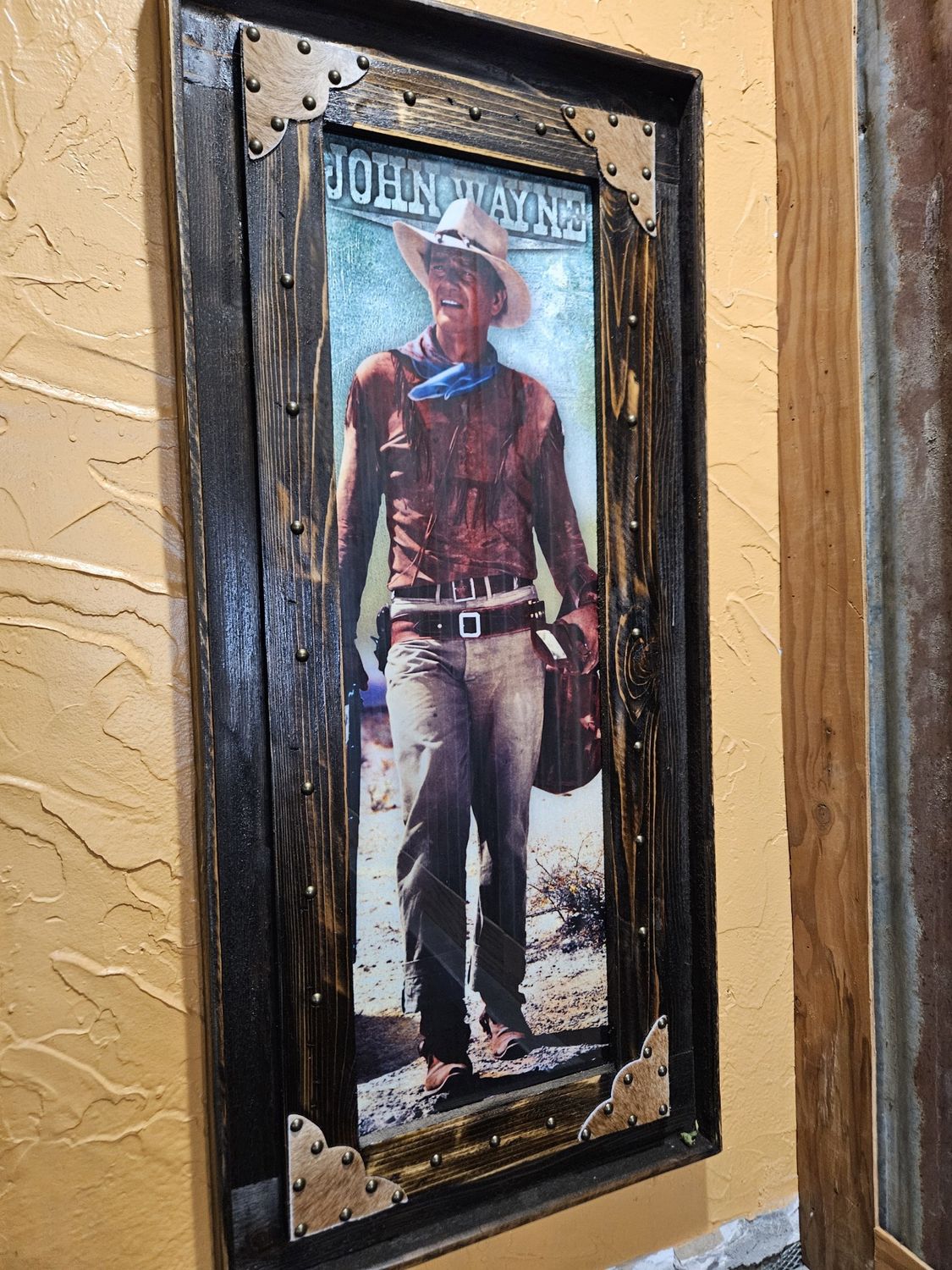 JOHN WAYNE, Size: MEDIUM