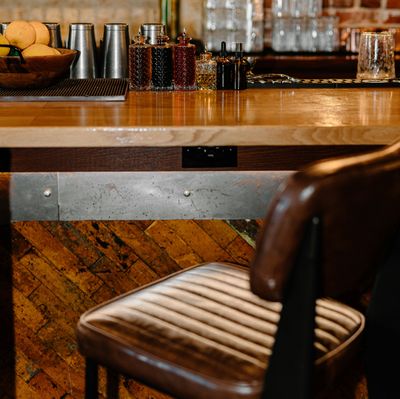 Kitchen &amp; Bar