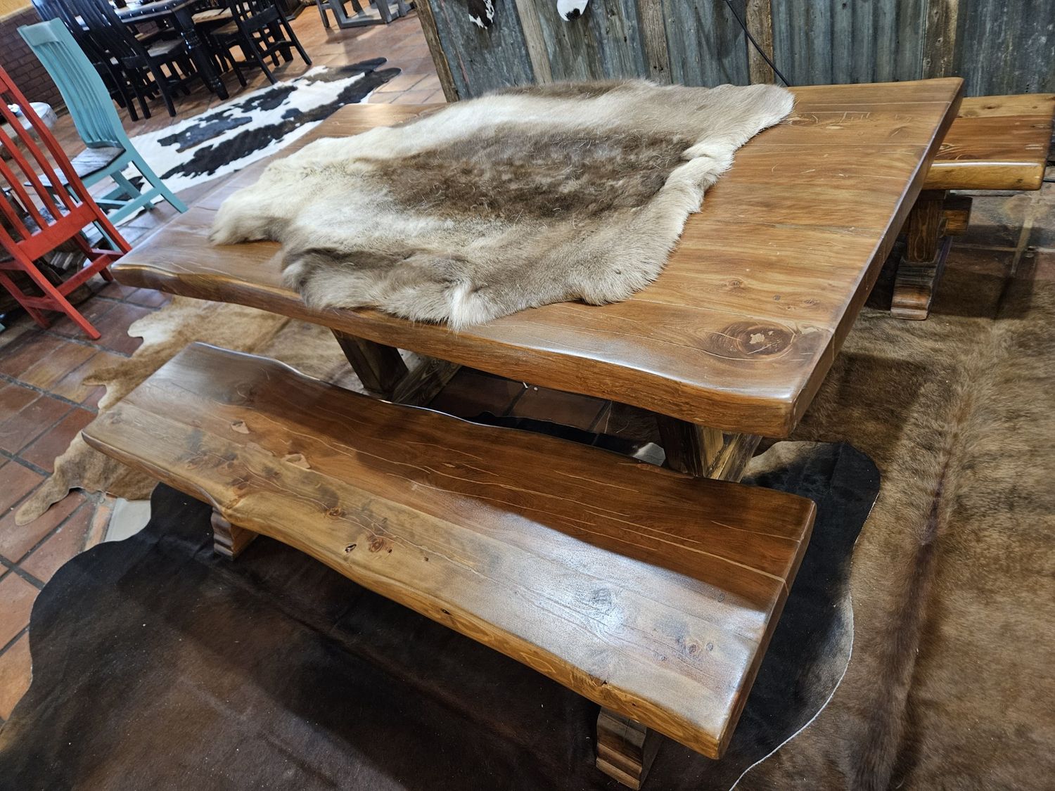 Live Edge Table, Size: 6FT