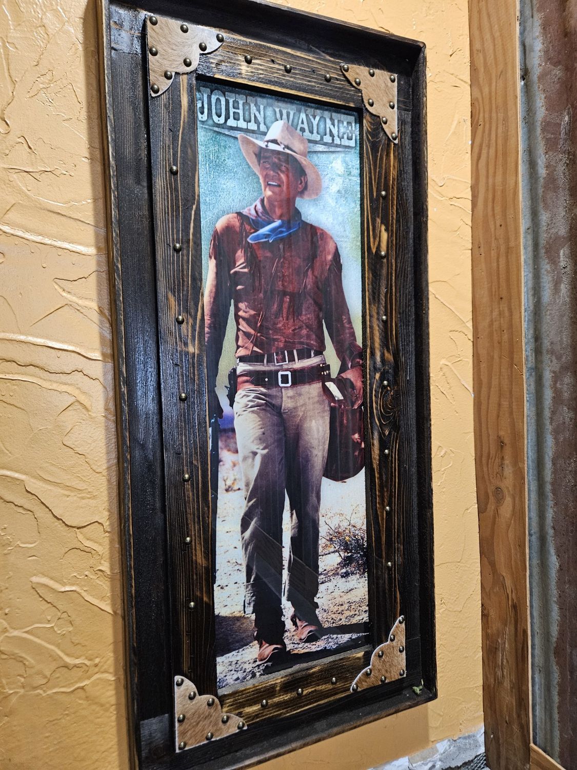 JOHN WAYNE, Size: MEDIUM