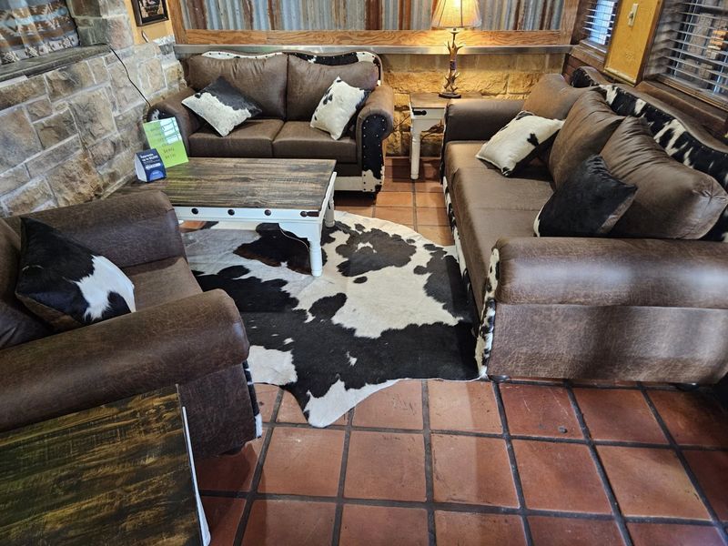 LUXURIOUS BROWN SOFA &amp; LOVE SEAT W/ COWHIDE &amp; LOUNGE CHAIR