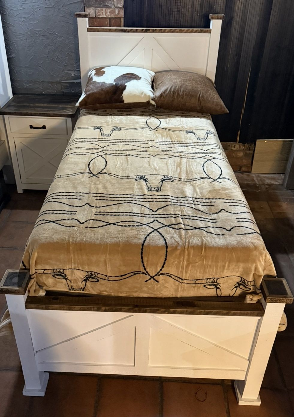 FARM BED, COLOR: WHITE, Size: TWIN